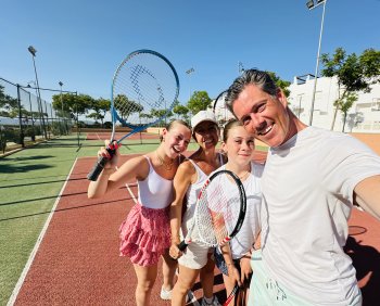 Sportief bezig zijn op het resort.